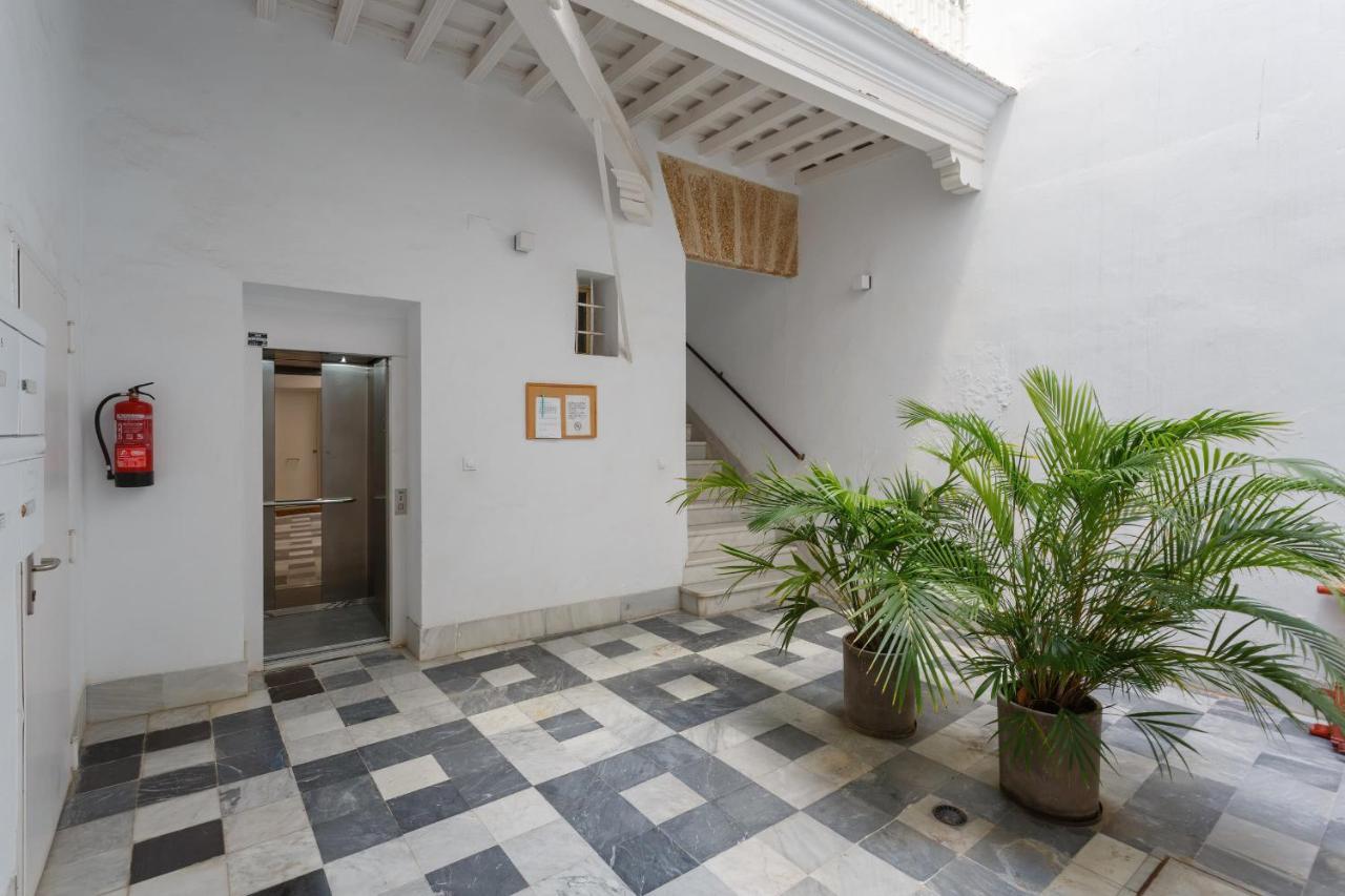 The Queen'S Designer Apartment By Cadiz4Rentals Kültér fotó